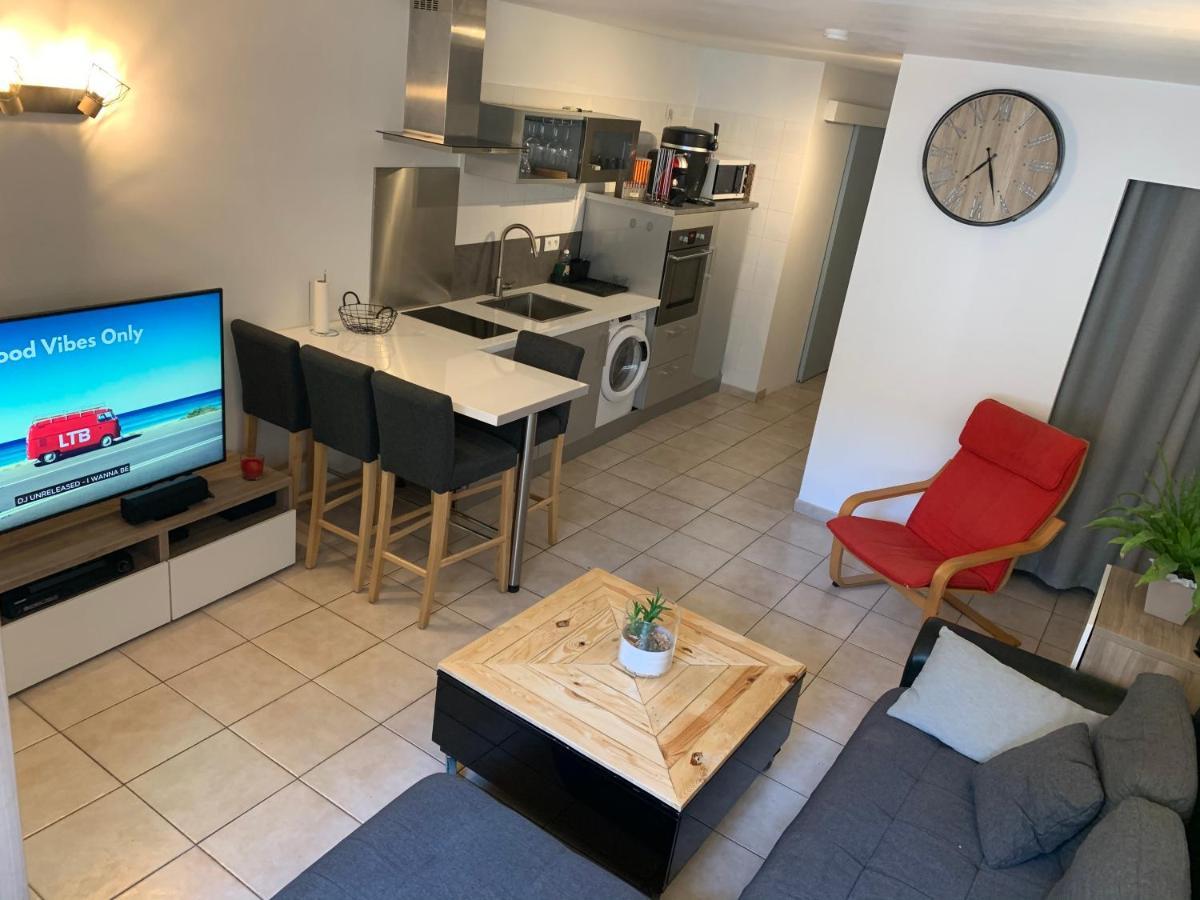 Appartement Moderne Au Centre-Ville De Vaison Exterior foto